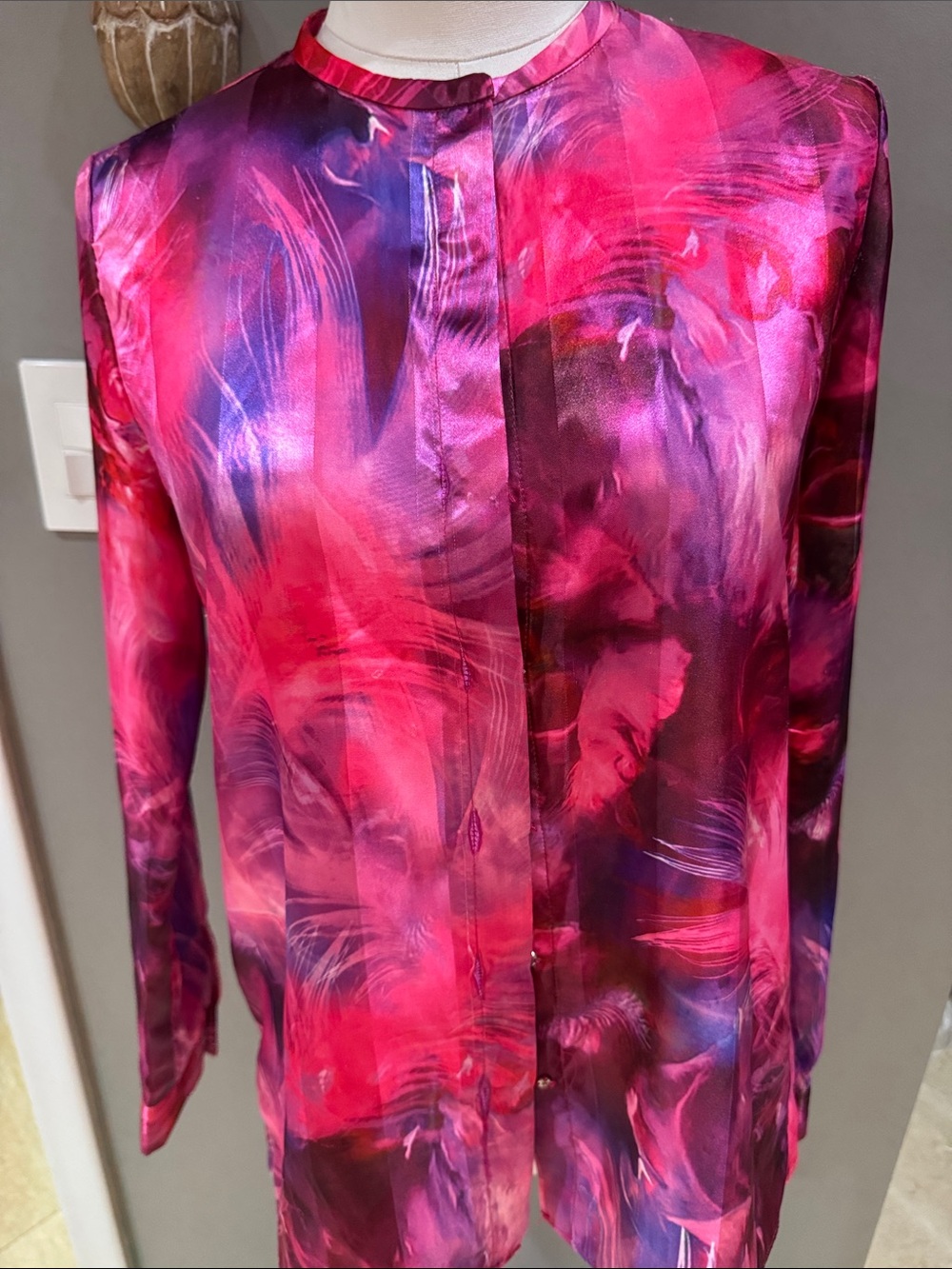 T Tahari Pink and Purple Abstract Satin-Look Button-Down Top